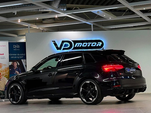 Audi RS3 3 of 5