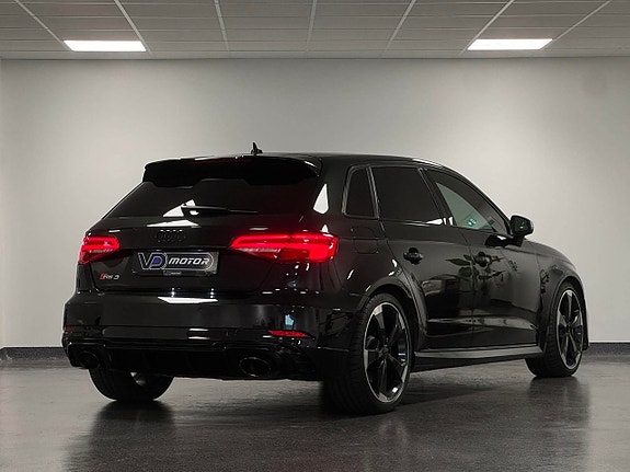Audi RS3 4 of 23