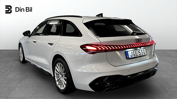 Audi A5 4 of 5