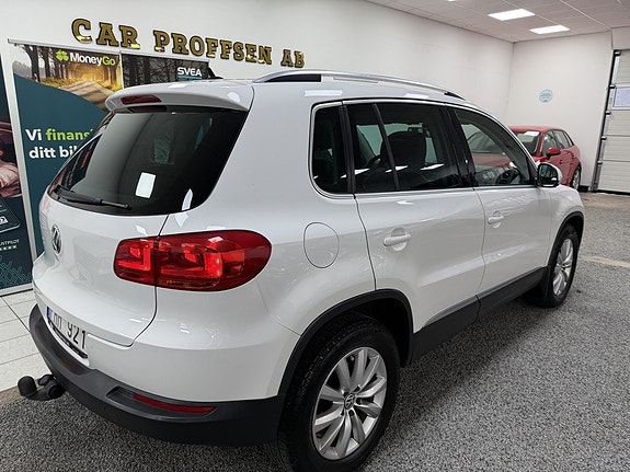 Volkswagen Tiguan 4 of 21