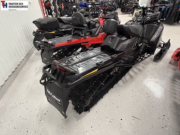 Ski-Doo Backcountry XRS 850 -22 . 4 of 7