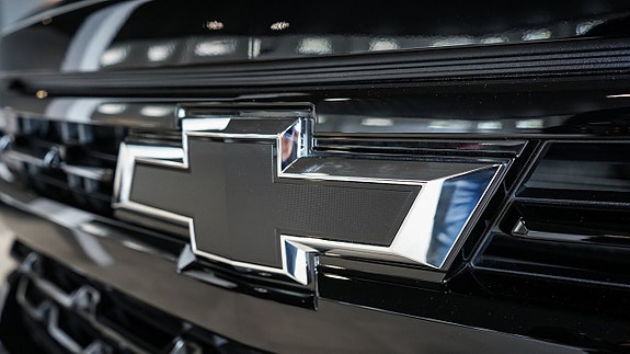 Chevrolet Silverado EV 9 of 24
