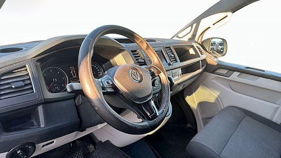 Volkswagen Transporter 4 of 5