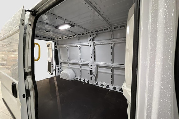 Toyota ProAce Max 8 of 13