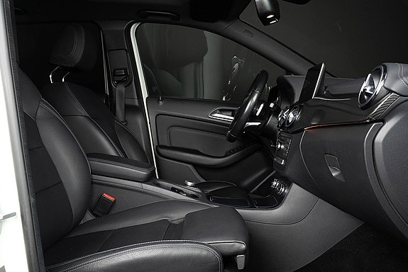 Mercedes-Benz B200 d 6 of 11