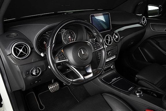 Mercedes-Benz B200 d 8 of 11