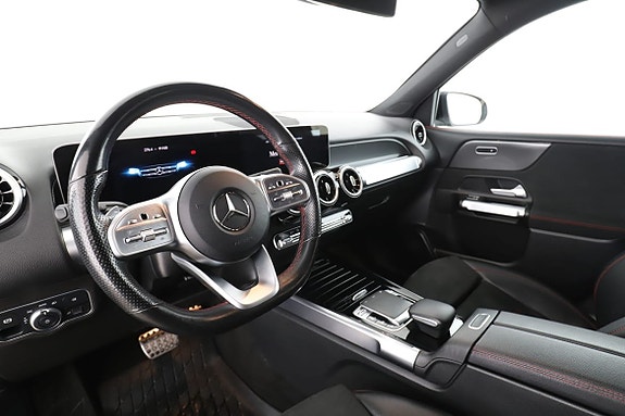 Mercedes-Benz GLB250+ 12 of 29