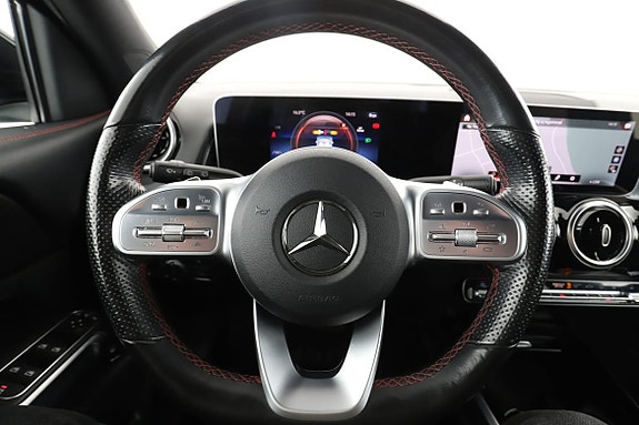 Mercedes-Benz GLB250+ 11 of 21