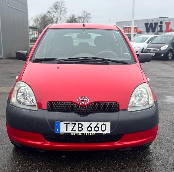 Toyota Yaris 6 of 21