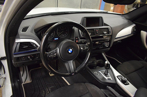 BMW 118d 6 of 14