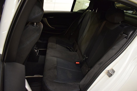 BMW 118d 9 of 14