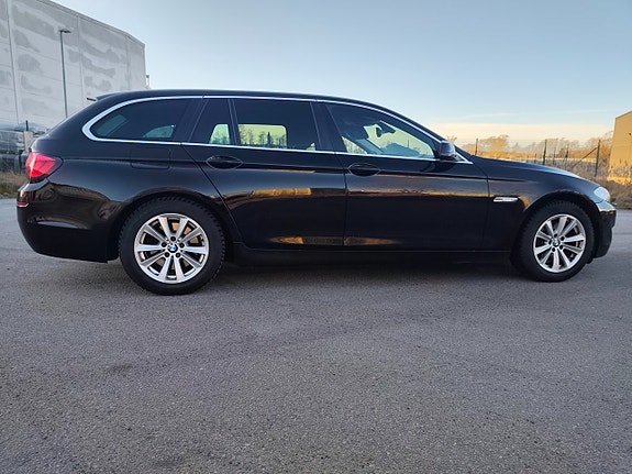 BMW 520d 27 of 30