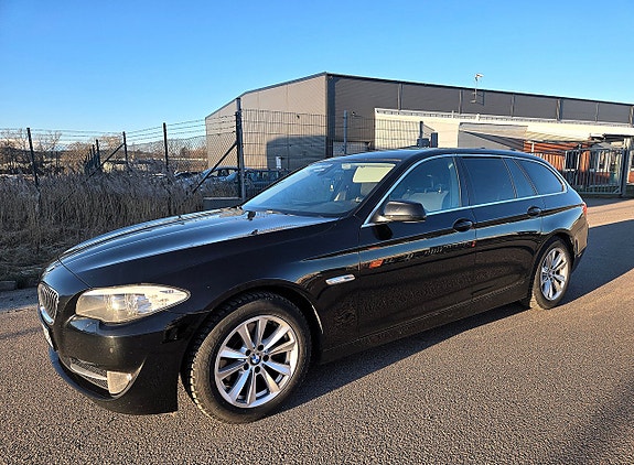 BMW 520d 2 of 5