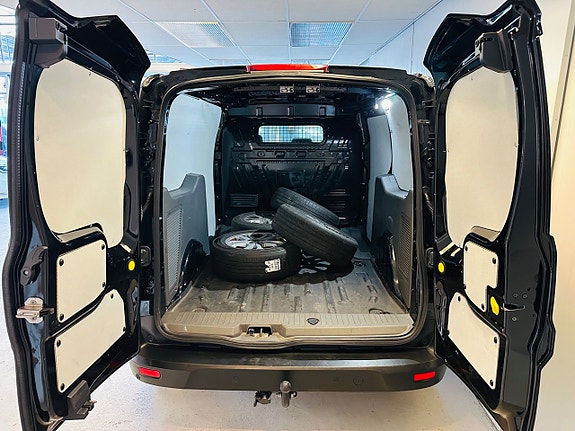 Ford Transit Connect 13 of 14