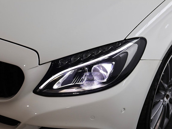 Mercedes-Benz C220 d 3 of 5