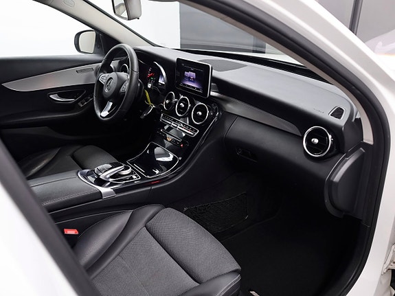 Mercedes-Benz C220 d 23 of 27