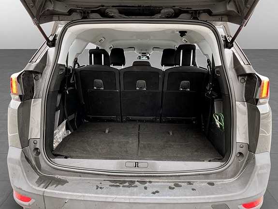Peugeot 5008 17 of 17