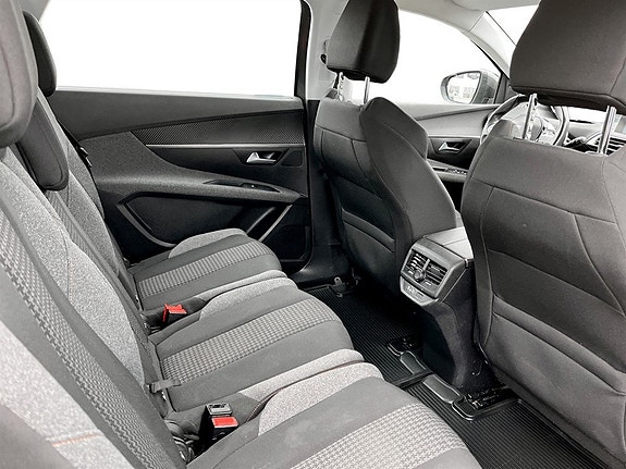 Peugeot 5008 12 of 17