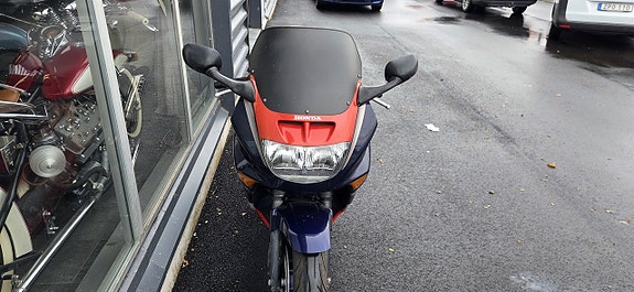 Honda CBR1000 Röd Svart 8 of 11