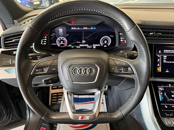 Audi Q8 12 of 26