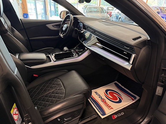 Audi Q8 7 of 26