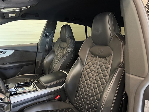 Audi Q8 8 of 26