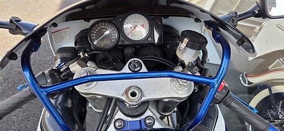 Suzuki GSX-R 750 SRAD 10 of 11