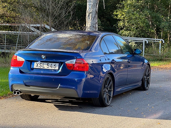 BMW 330xd 7 of 25