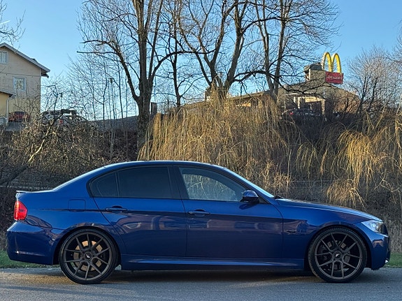BMW 330xd 5 of 5