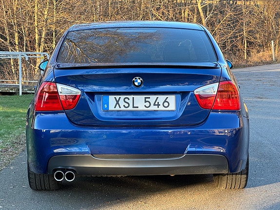 BMW 330xd 9 of 21