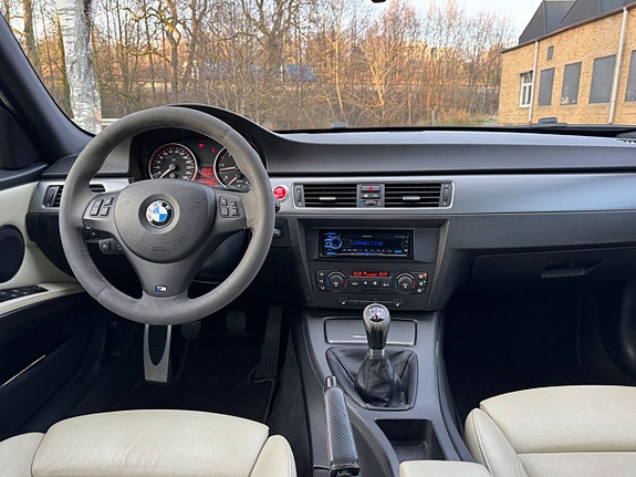 BMW 330xd 20 of 21