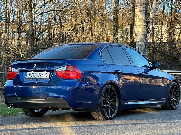 BMW 330xd 8 of 21