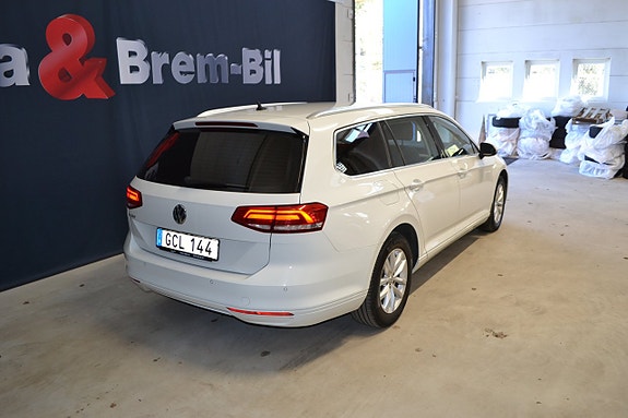 Volkswagen Passat 5 of 5