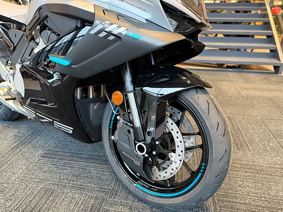CFMOTO 675SR-R 5 of 10