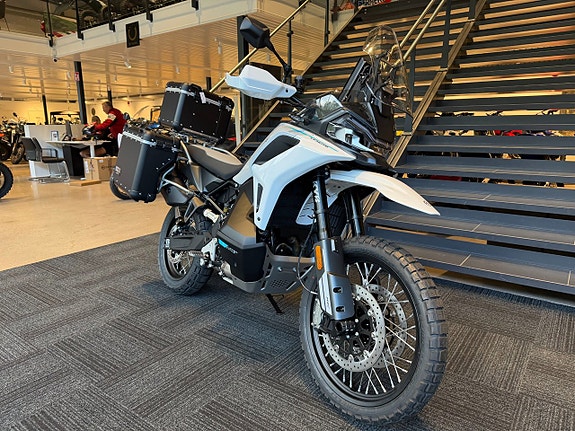 CFMOTO 1000 MT-X *VÄSKKAMPANJ* 8 of 10