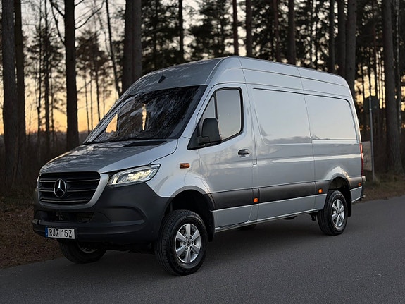 Mercedes-Benz Sprinter 319