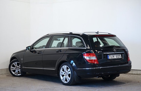 Mercedes-Benz C180 3 of 5