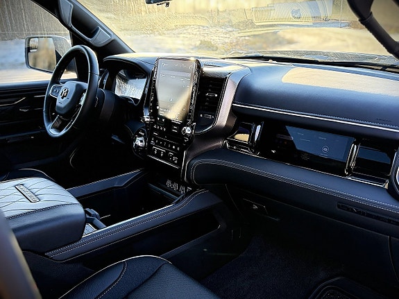 Dodge RAM 1500 21 of 25