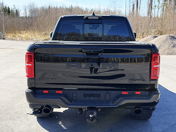 Dodge RAM 1500 4 of 5