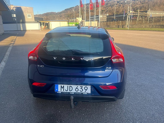 Volvo V40 5 of 15