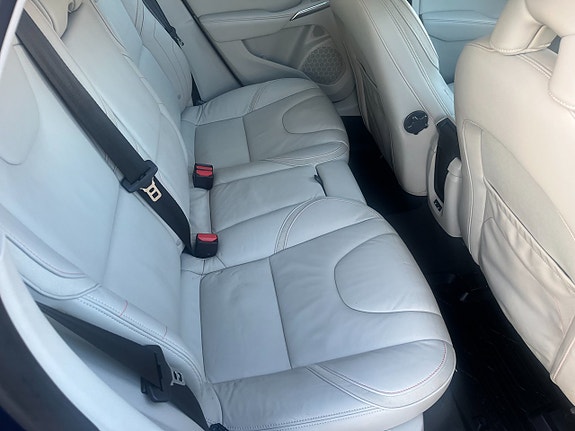 Volvo V40 12 of 15