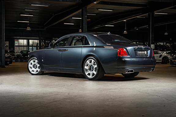 Rolls Royce Ghost 4 of 5