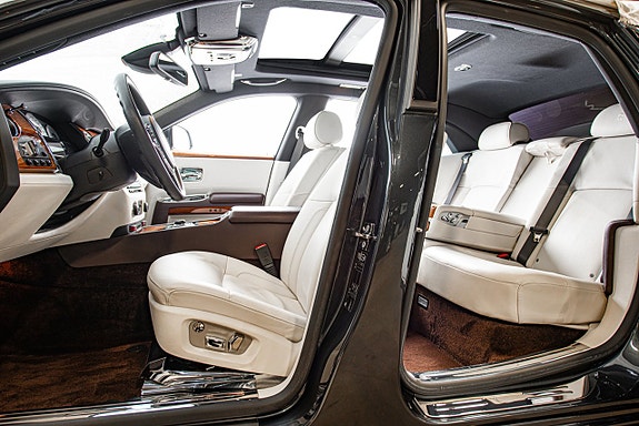 Rolls Royce Ghost 15 of 30