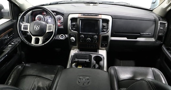 Dodge RAM 1500 3 of 19