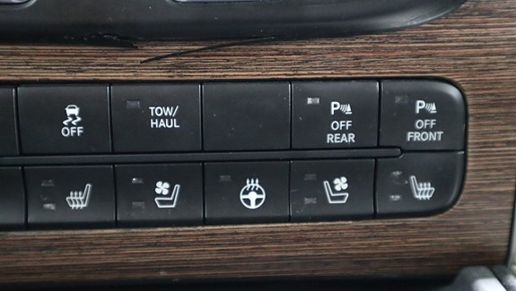 Dodge RAM 1500 14 of 19