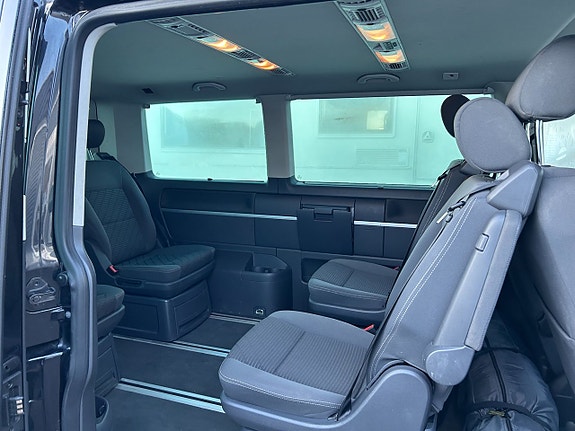 Volkswagen Multivan 7 of 8