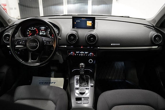 Audi A3 8 of 16