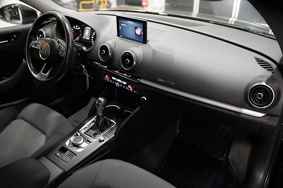 Audi A3 7 of 16