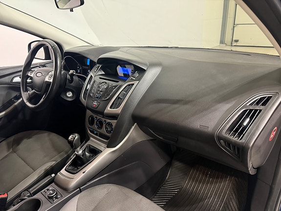 Ford Focus 9 of 18