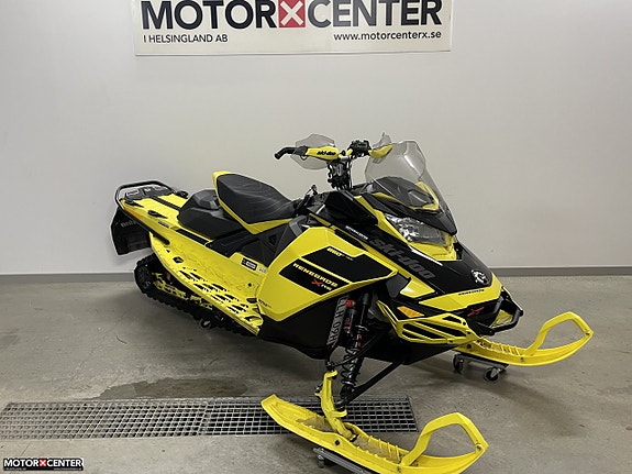Ski-Doo Renegade 850 E-TEC 3 of 7